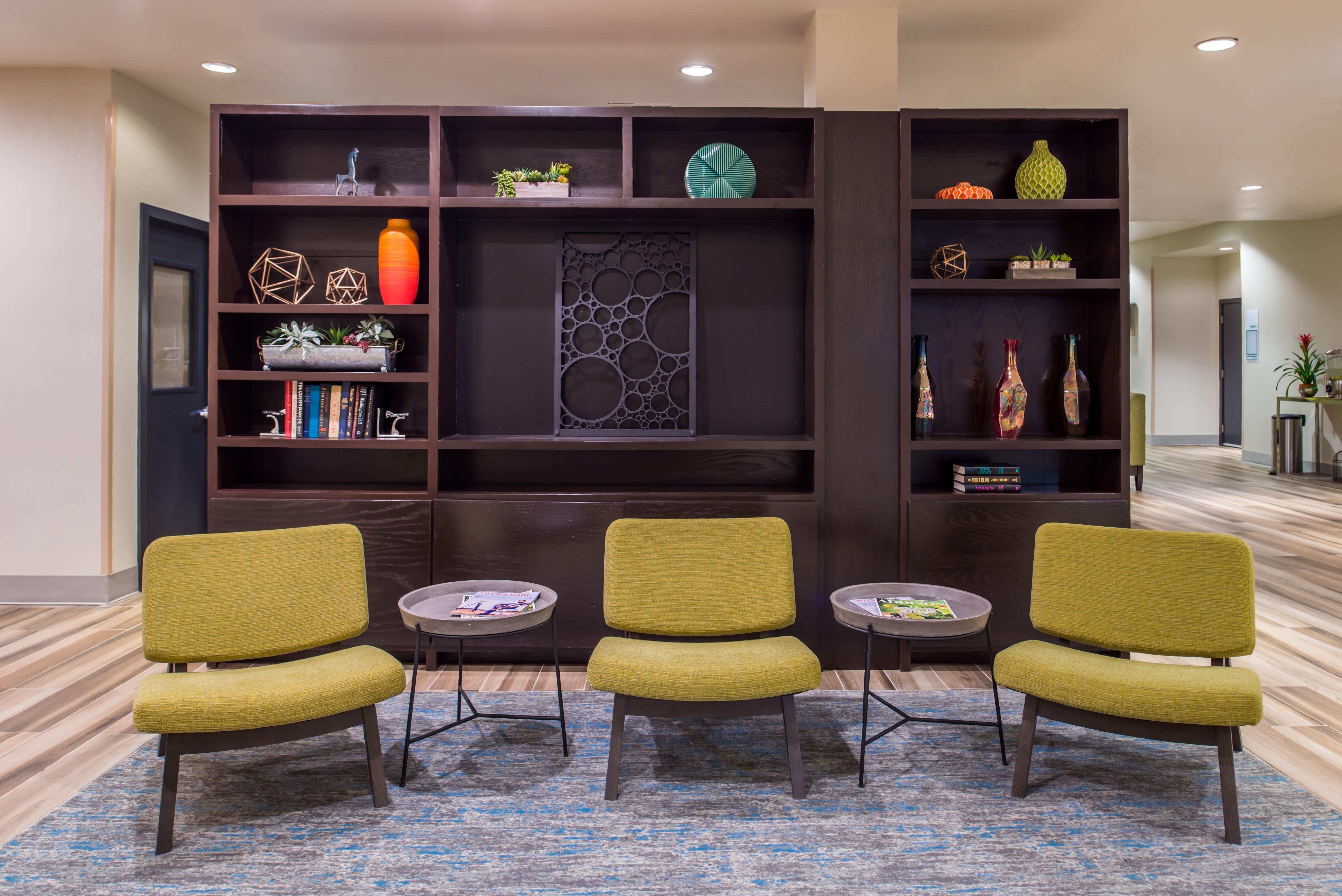 Holiday Inn And Suites Addison By Ihg Esterno foto