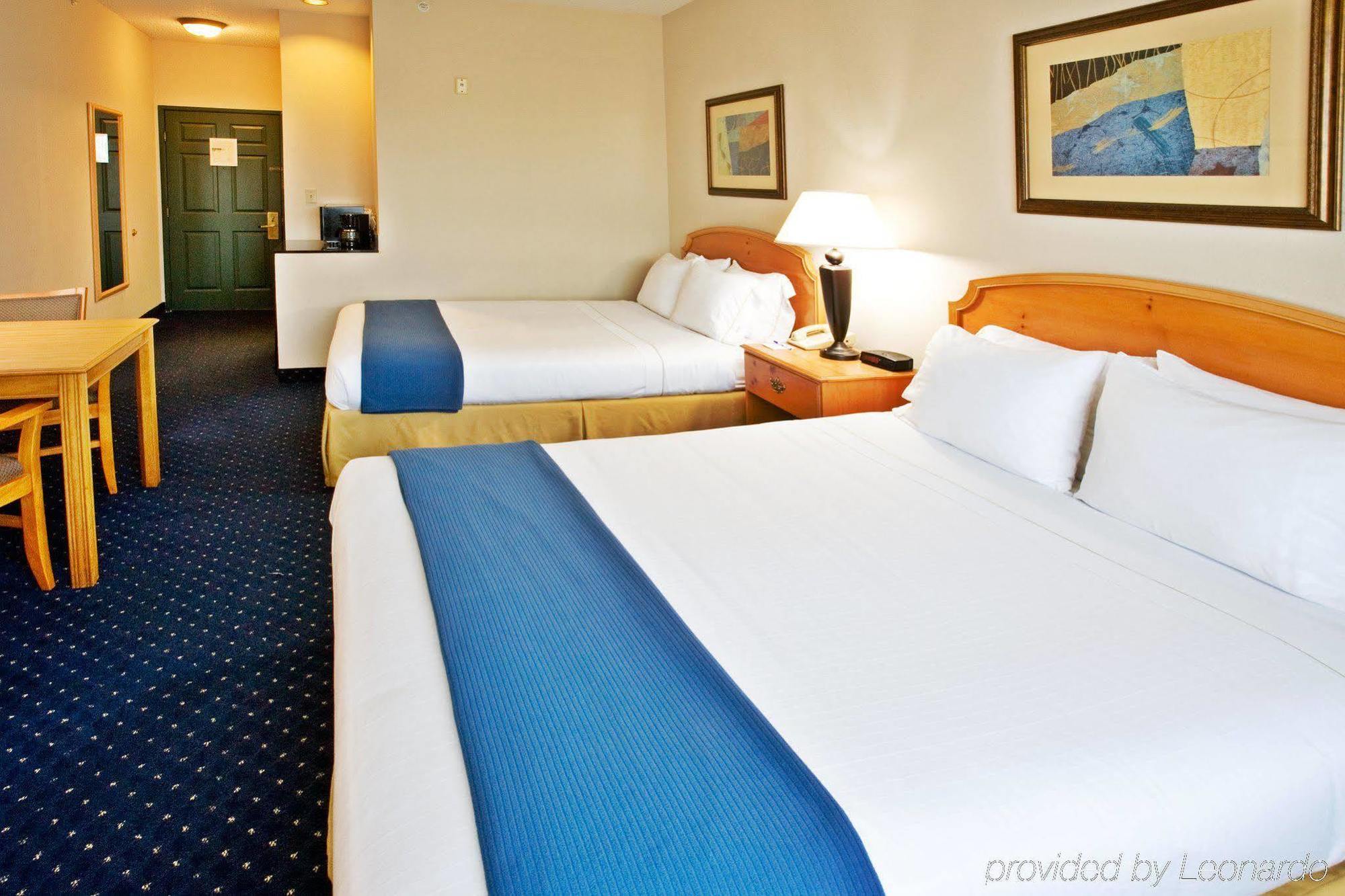 Holiday Inn And Suites Addison By Ihg Camera foto